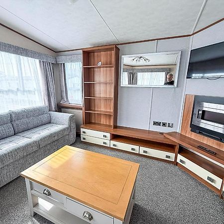 Lovely 8 Berth Caravan At Sunnydale In Lincolnshire Ref 35239S Louth  Extérieur photo