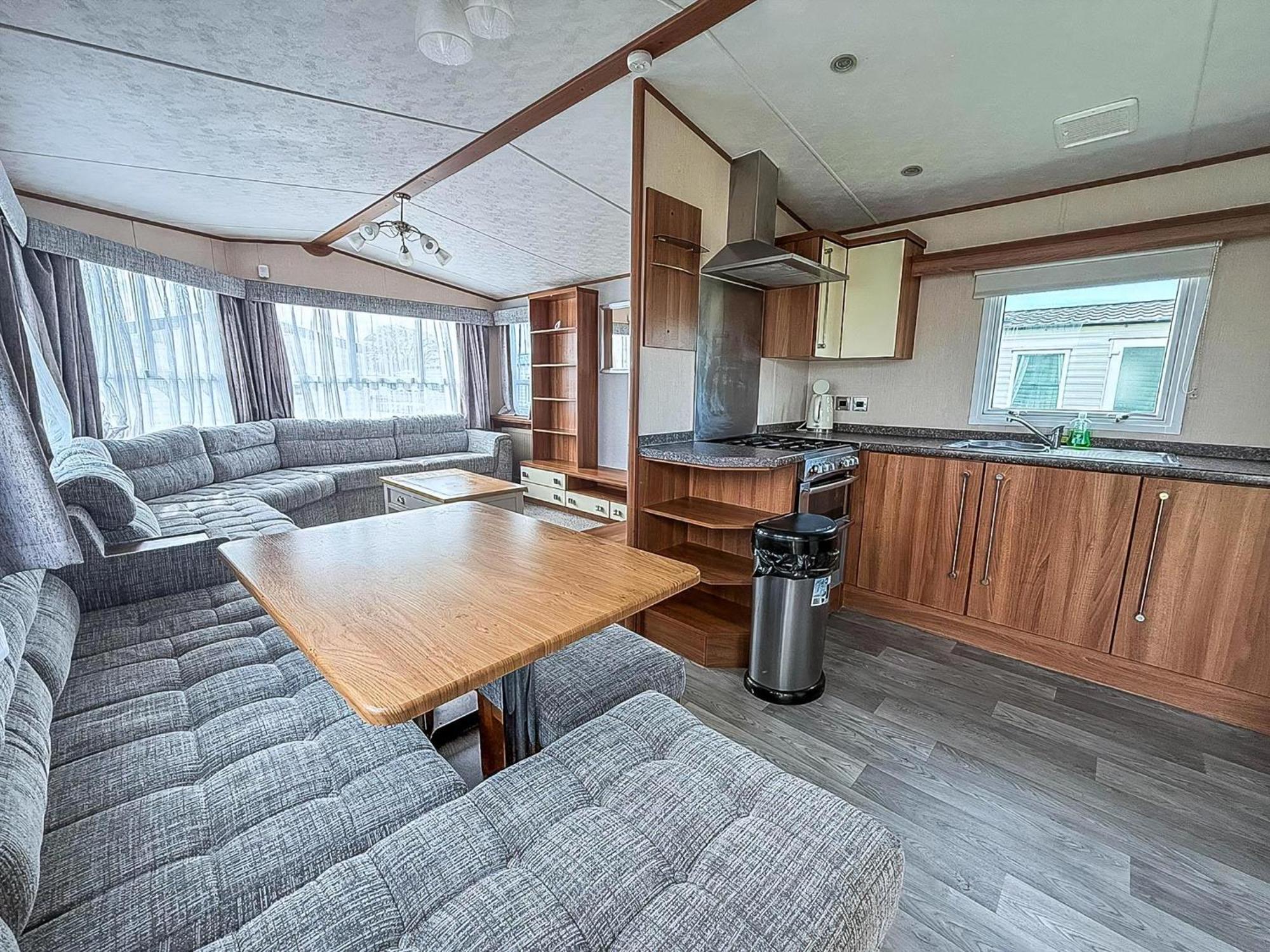 Lovely 8 Berth Caravan At Sunnydale In Lincolnshire Ref 35239S Louth  Extérieur photo